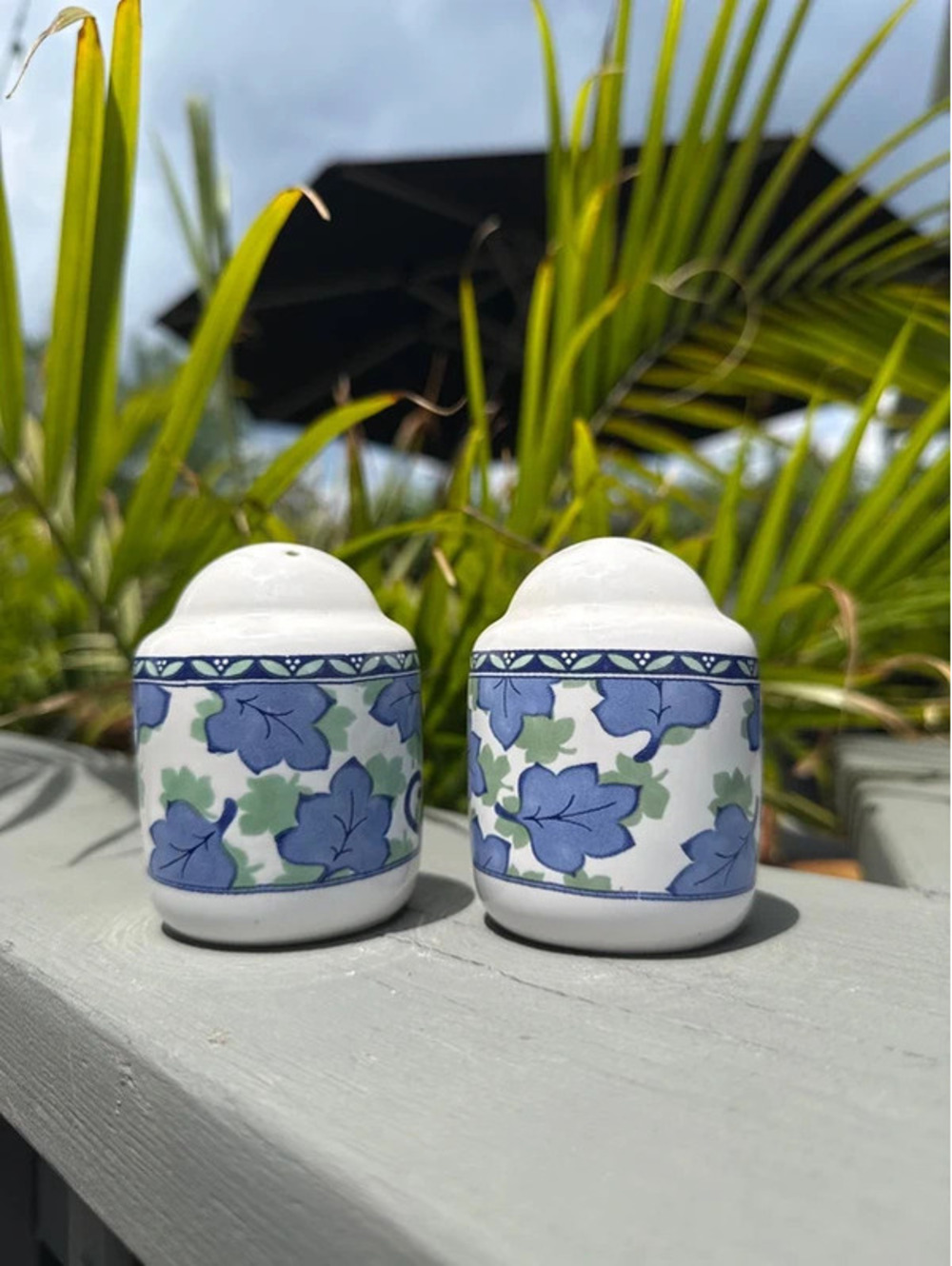 Vintage Pfaltzgraff Blue Floral Salt & Pepper Shakers Set